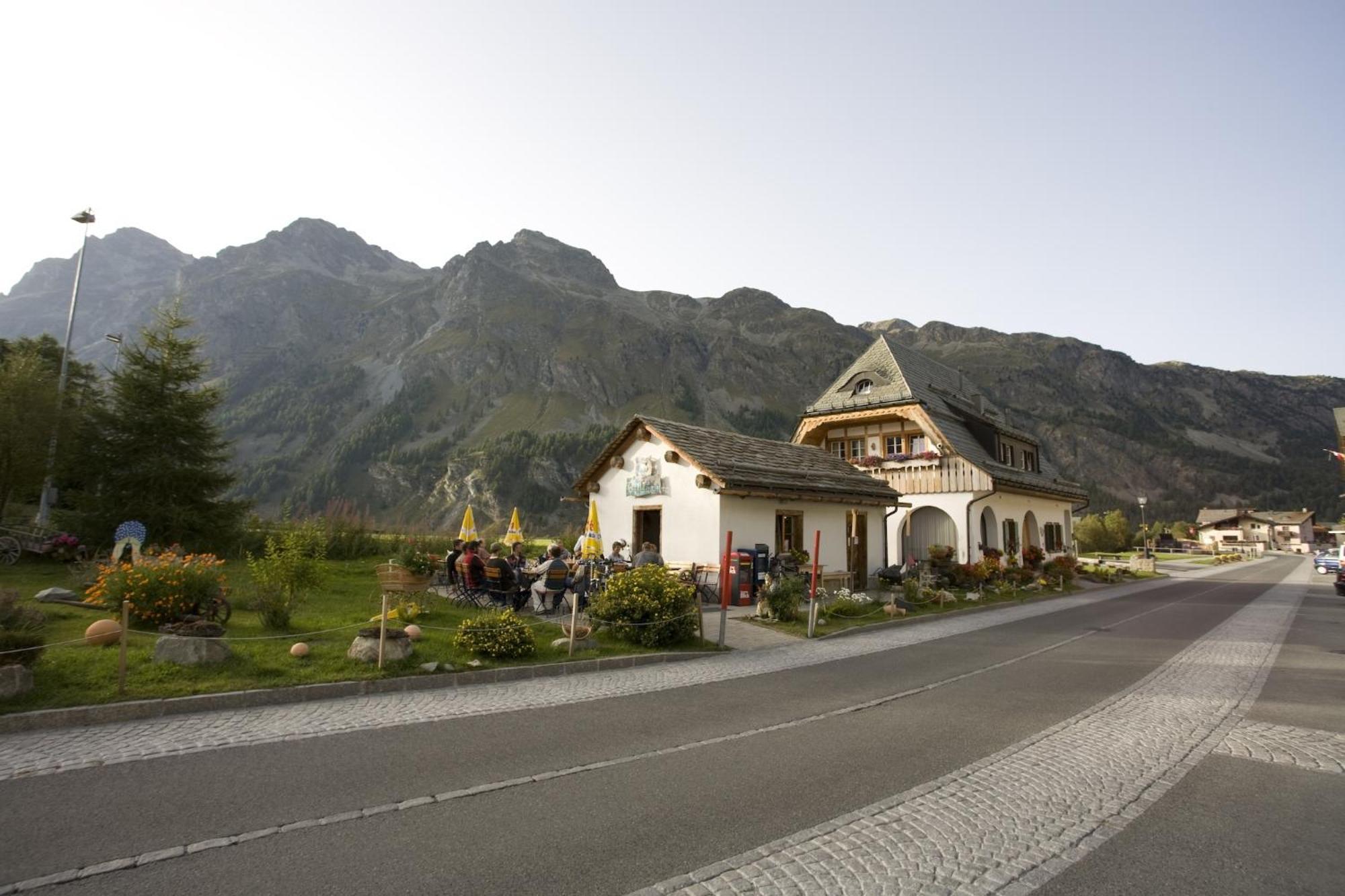 Hotel Seraina Sils Maria Exteriör bild