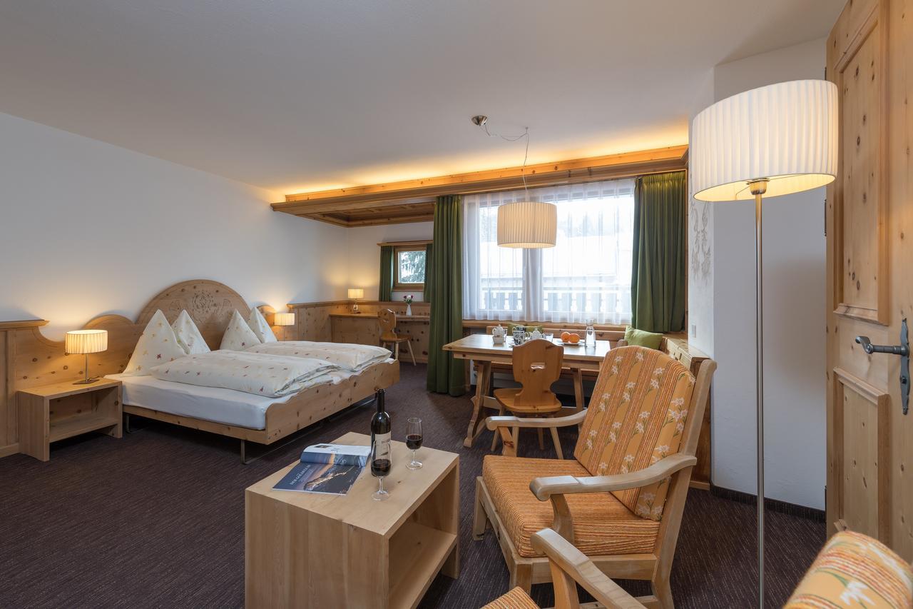 Hotel Seraina Sils Maria Exteriör bild
