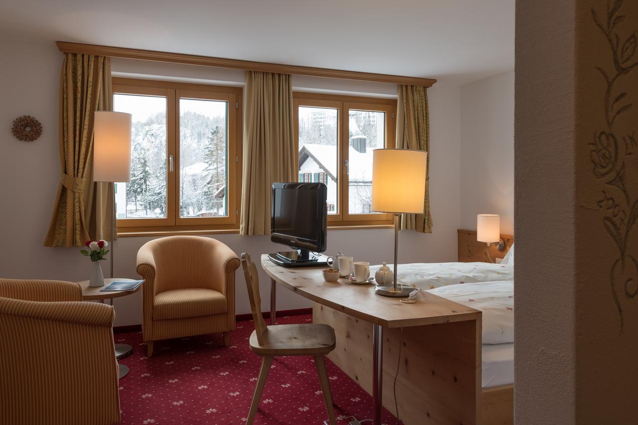 Hotel Seraina Sils Maria Exteriör bild