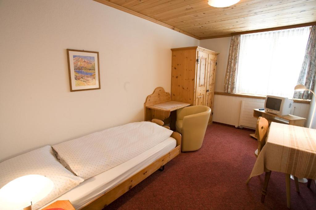 Hotel Seraina Sils Maria Rum bild